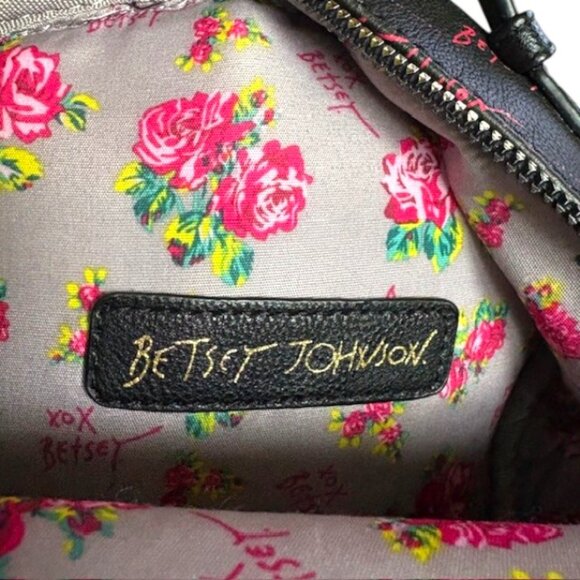 Betsey Johnson Vegan Puppy Dog Backpack 8\